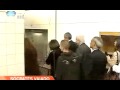 Sócrates sai pela porta das traseiras em Escola Secundária