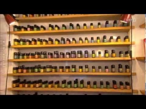 DIE AROMATHERAPIE - ENTSPANNUNGSÖLE - ÄTHERISCHE ÖLE