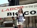 Wendy Miller from Australian Youth Climate Coalition (AYCC) addresses Climate Rally in Melbourne