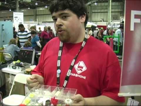 Open-source 3D printers abound at Maker Faire