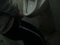 EN EL BAÑO DE HOMBRES :|