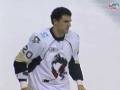 videos de 11-26-08 Matt Clackson vs. Paul Bissonnette