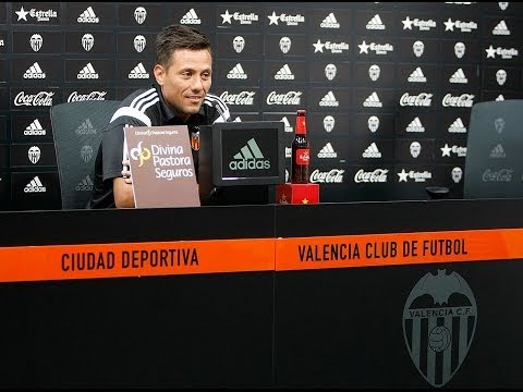 Valencia CF: Diego Alves: 'Estamos al cien por cien metidos para devolver a su sitio al Valencia CF' Valencia CF: Diego Alves: 'Estamos al cien por cien metidos para devolver a su sitio al Valencia CF'