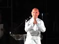 sir ben kingsley does a great anthony hopkins at the cinevegas film festival awards ceremony