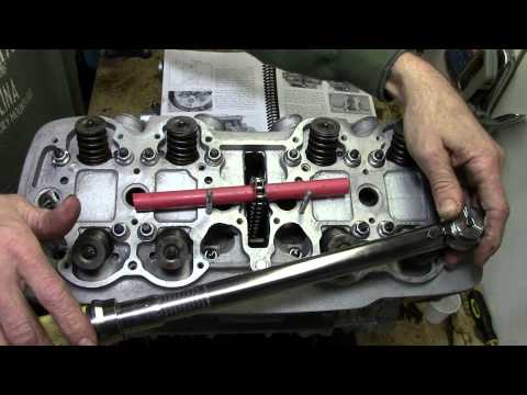 73 Honda CB750 Custom Build Part 16 – Cylinder Head Install