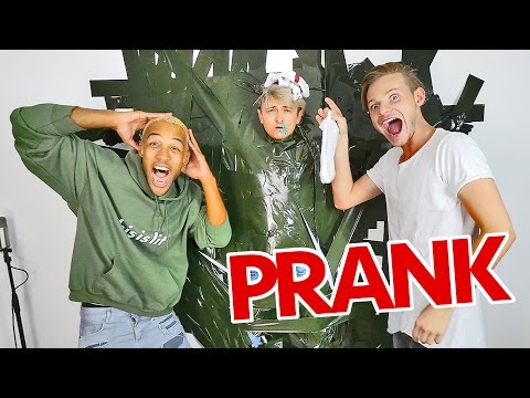 PANZERTAPE CHALLENGE + PRANK | mit Simon Desue