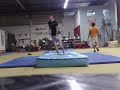 hehe pulando no trampolim no ccac e o tombasOoOoo da Jéssica hehe