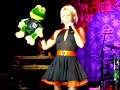 pink performs stupid girls in houston tx