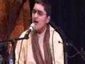Ravi Datar sings Saangaa Mukund Kuni Haa at a concert