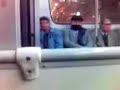 jaja este viejo iva entero cosio' echando puteas al transantiago xD