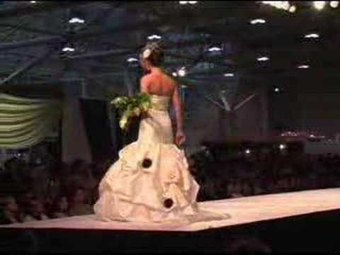 Wedding Dresses Fashion Show