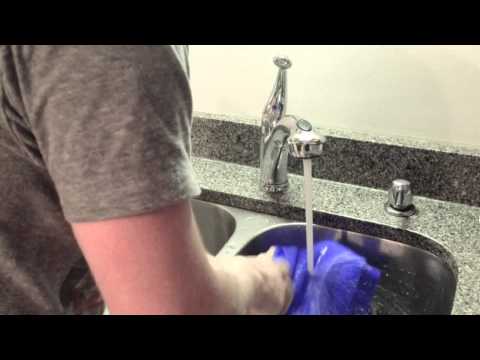 how to use a cooling towel