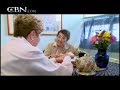 Baby Stepping Out of Debt - CBN.com