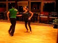 Bailando Salsa en Circulo