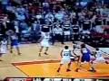 Los Lakers pudieron llevar el partido a prórroga con este tiro de Kobe Bryant, pero el lanzamiento de La Mamba no entró