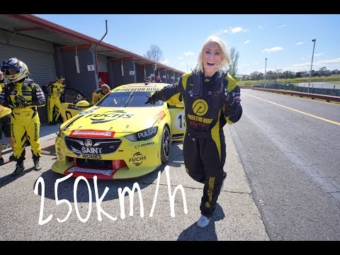 We Hit the Curb at 250km/h!!