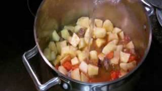 Somali Recipe for Spaghetti Sauce with Vegetables
