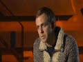 Universo hip hop, un documental ofrecido por Canal+ que analiza el desarrollo de la cultura hip hop desde su nacimiento, en los años 70 en Estados Unidos, hasta su desarrollo en España. El documental incluye entrevistas a los grupos más representativos de España como La Mala Rodríguez, Mucho Muchacho, Tote King, La Excepción o Gurú ,y gran variedad de entrevistas a Mc's Norteamericanos. Los artistas y críticos observan las diferencias del hip hop en Estados Unidos y el hip hop en España,enseñando videoclips, pequñas partes de peliculas que tenga alguna relacion con el hip hop etc. El documental despieza el ideario de este movimiento con diferentes manifestaciones artísticas: como música y rima en forma de rap y Turntablism(las creaciones de los Dj's); como coreografía, el breakdance, tanto como diseño,los graffitis y los tags. Universo hip-hop muestra el trabajo de algunos de gran variedad de artistas de la cultura Hip Hop. Lo siento por la parte 4,me han puesto un denuncia de copyright equivocada y como consecuencia el video no se puede ver.Perdonen las molestias.