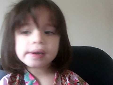 Cute Funny Baby Mia 2 singing Britney's EVERYTIME Dec 4 2007 853 AM