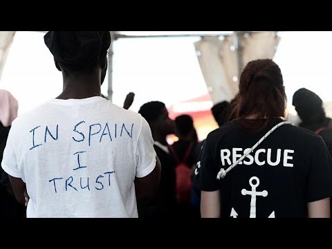 Verschärfte EU-Asylpolitik: Tusk warnt Rettungsschi ...