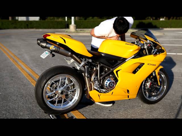 DUCATI OEM Seat Cowl Passenger Fairing Cover 1098,848,1198Yellow in Other in City of Toronto