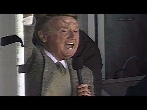 Video: LAD@CHC: Scully sings 'Take Me Out to the Ballgame'