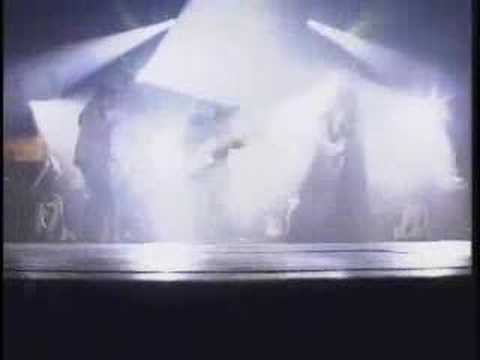 Video Musical 33DC - Santo es el Señor