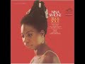 Bekijk muziek clip van Nina Simone met It Bes That Way Sometimes