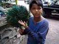 Amazing Kid - Speaks 13 Languages