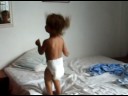 Pulando na cama Pulando na cama