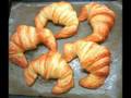 Juka screaming Croissant