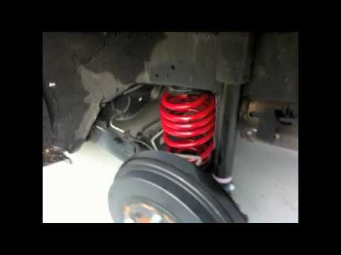 How to install lowering springs on a Nissan Cube