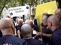 fran�ois hadji-lazaro et les bernie's chantent : 