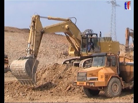 komatsu - BAB A 71 Erfurt-Schweinfurt and Mellrichstadt Münnerstadt, Los A 71 / E 15 Preparatory Storchsberg ( Stork Mountain ), construction-km 14+700-16+700 Period: ...