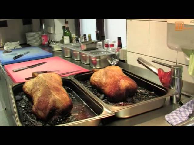 Weihnachtsgans mit Orangen- Fenchelfüllung | Sternekoch Dirk Schroer