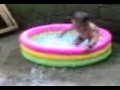 videos de kiane in pool