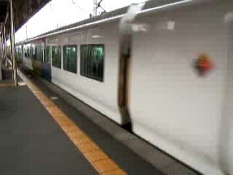 Ｅ２５７系特急あずさ発車