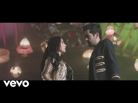 La Farsante - Alejandro González Ft Paola Jara