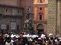 cuscini_piazza.mov
