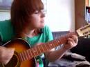 jenny-spielt-gitarre-singt-killer-kaczynski-.html
