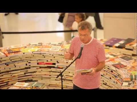 pedro bial - Também agradeço ao Bial por ter gravado meu poema Mude na faixa 4 do CD Filtro Solar. Com a voz de Simone Spoladore, pode ser visto aqui: http://www.youtube....