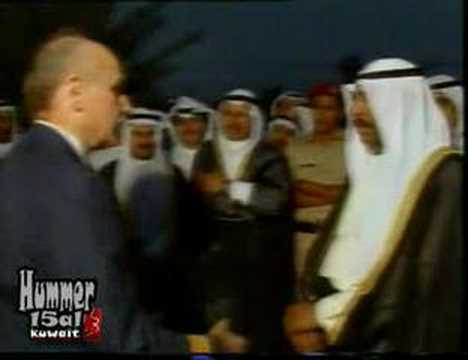 الشيخ سعد مع كابتن طائرةالجابرية العراقي صبحي نعيم 1988