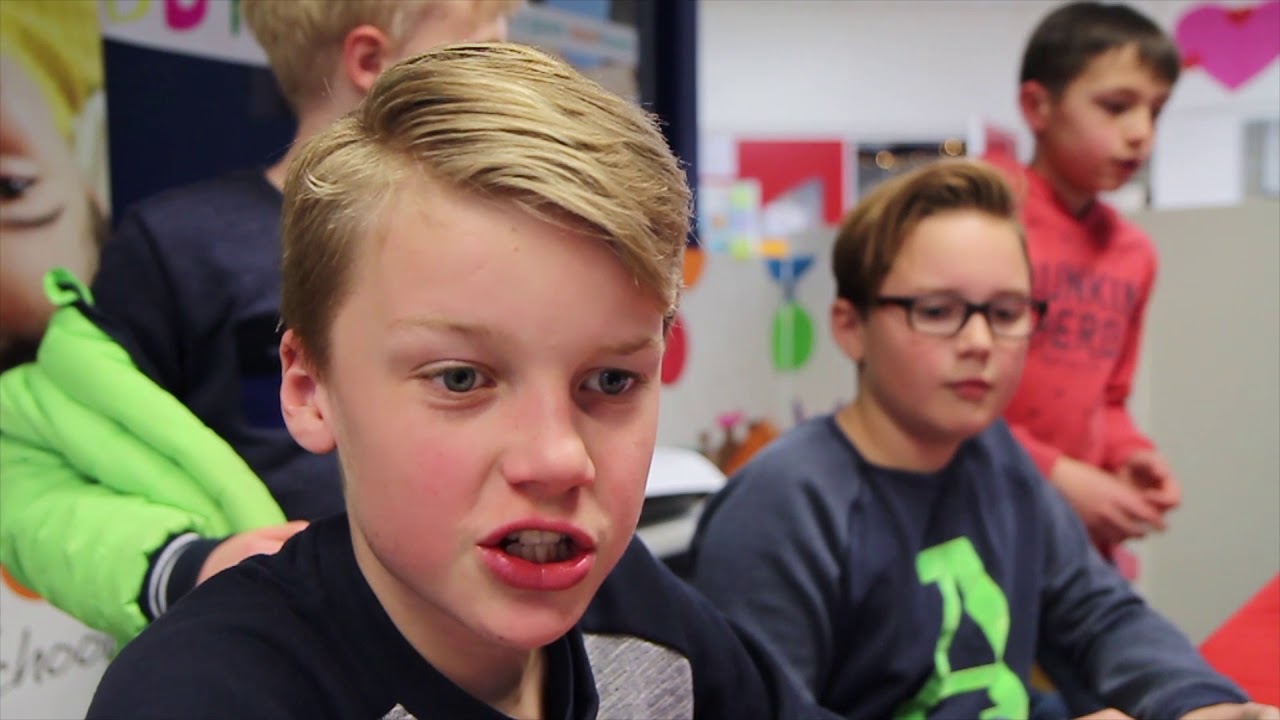 'Ondernemen met je klas' - markt op Basisschool De Piramiden in Winsum