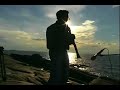 david-rothenberg-plays-with-beluga-whales-in-russia.html
