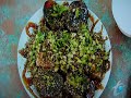 The master of strange and weird foods can't handle Stinky Tofu...