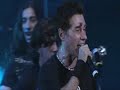 dinho ouropreto do capital inicial interpreta tempo perdido do renato russo, legiao urbana, em um show realizato no rio de janeiro, no brasil. acho muito comovente o publico cantando depois da metade praticamente sozinho a  can�ao. milhares de vozes, em um so muito emocionante, e mais uma prova que o legiao, hoje vive sempre mais de ontem e as letras do renato russo como as musicas do bonfa e do dado vila lobos, sao sempre atuais.