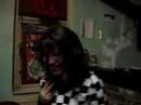 celia s'amuse avec la soufflette [ ce mot est bien s�r au dictionnaire ].