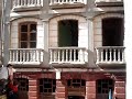 vaca se sube a una casa en el encierro de agreda 2ª parte