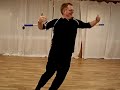 Eirik danser quickstep med kosteskaft