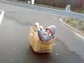 monky roule dans devinez quoi? un carton!